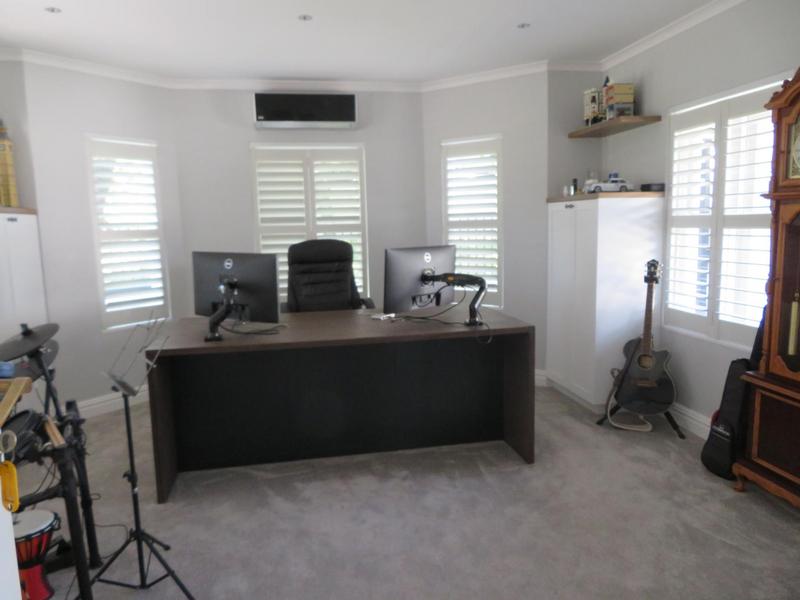 4 Bedroom Property for Sale in Zevendal Western Cape